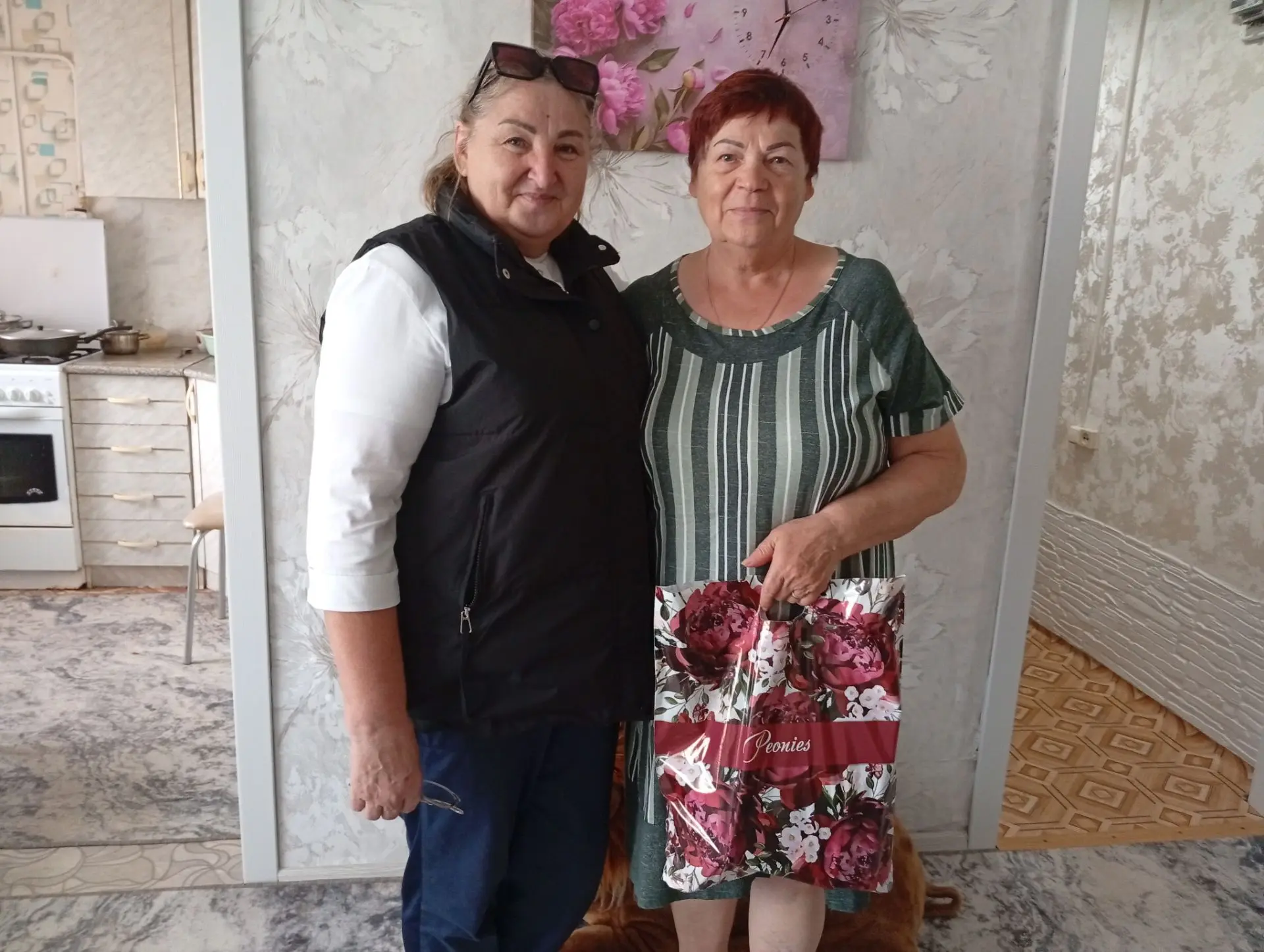 В день мудрости, добра и уважения всё внимание тем, кто долгие годы трудился в дома-инт...