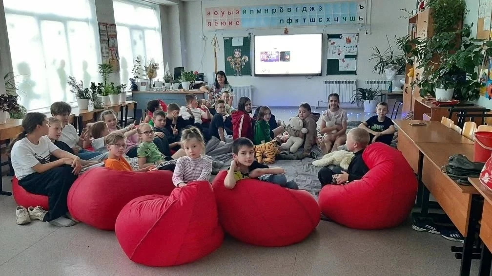 Ура-а-а! 🎉 Летние каникулы, мы вас так ждали! Как же здорово!☀️💃