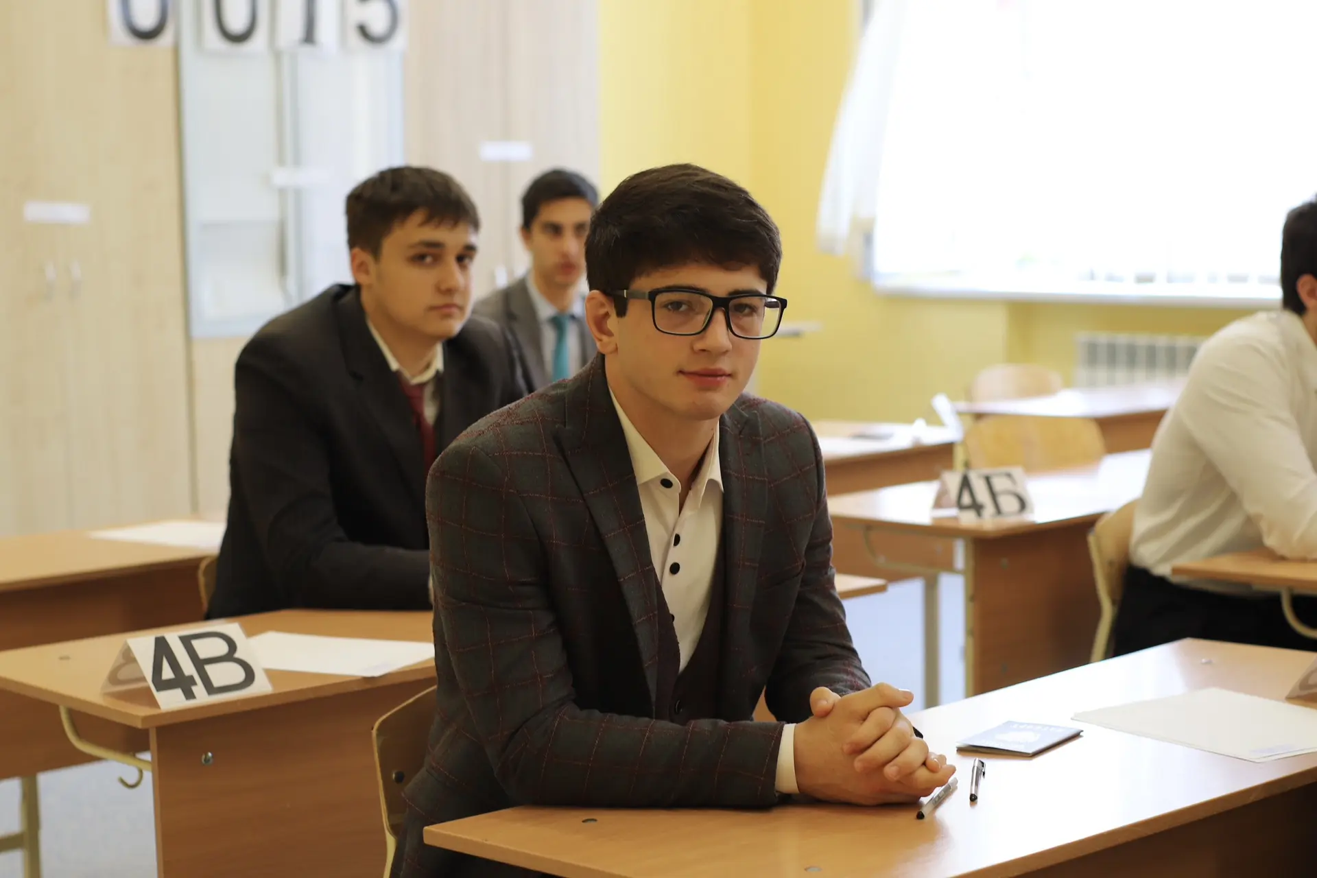 11 июня основной период ЕГЭ 2026 года продолжают экзамены по обществознанию и физике