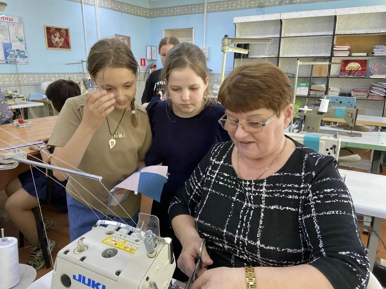 ❗В целях профессиональной ориентации обучающиеся студии «Ателье мод» Дома детского творчества (педаг