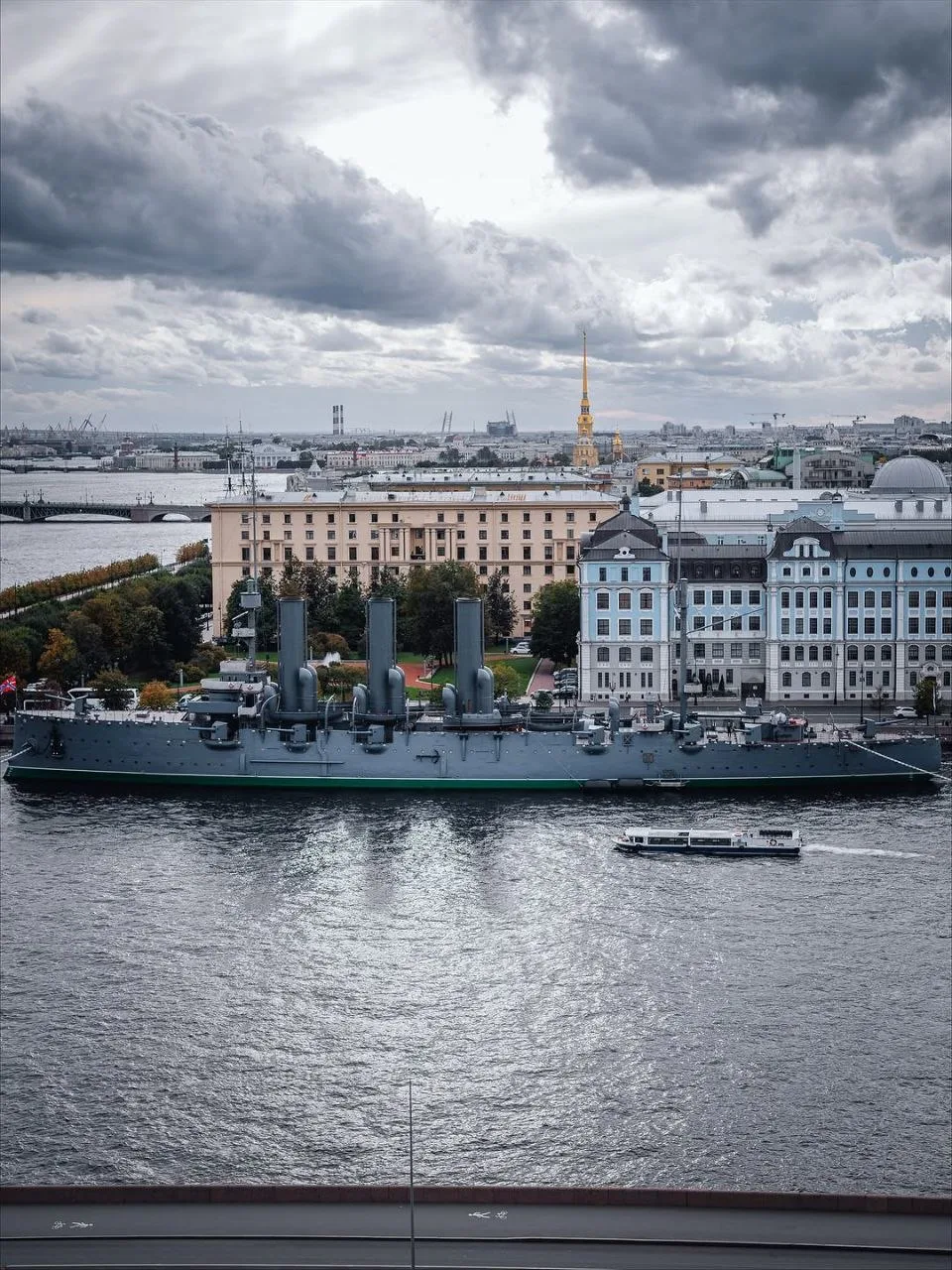 🛳️ Крейсер "Аврора" - один из символов Петербурга, объект культурного наследия федерал...