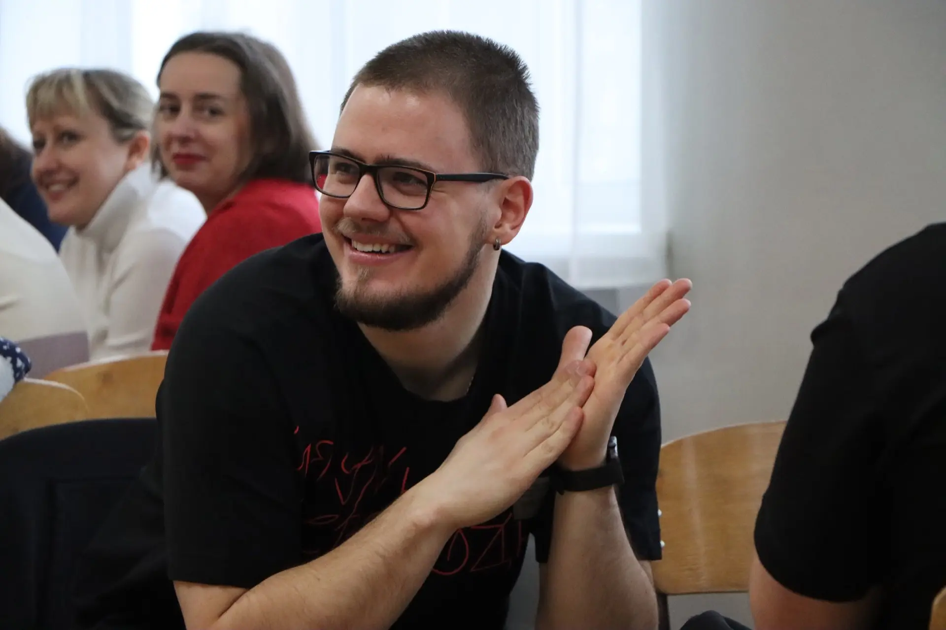Здравствуйте, здравствуйте, здравствуйте! Счастливых вам интеллектуальных игр! И пусть удача всегда 
