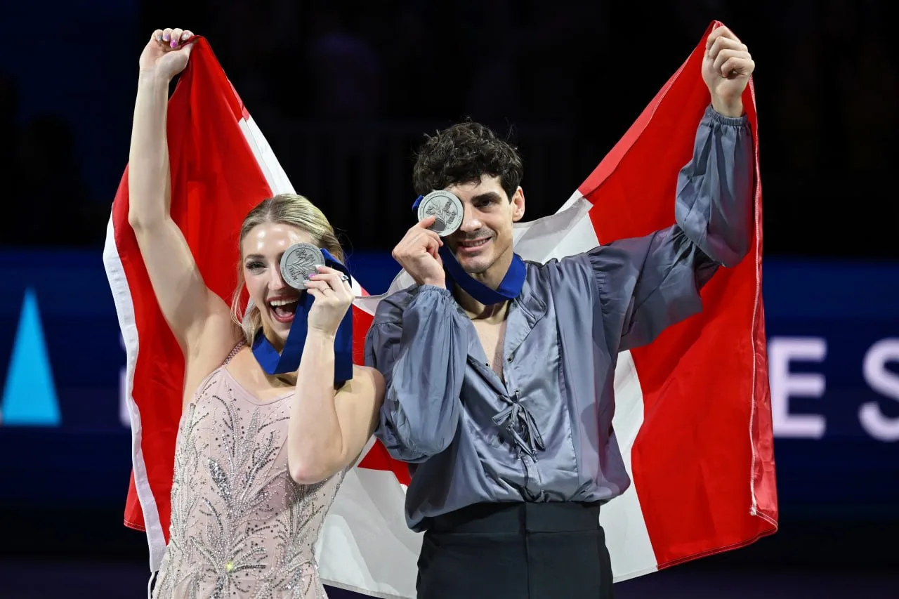 🇨🇦 Пайпер Гиллес объявила, что они с Полем Пуарье пропустят первую половину сезона:

После долгих 