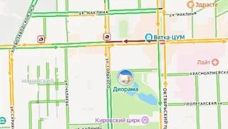 ДТП на улице Воровского в Кирове: две легковушки столкнулись - из‑за аварии проезд затр...