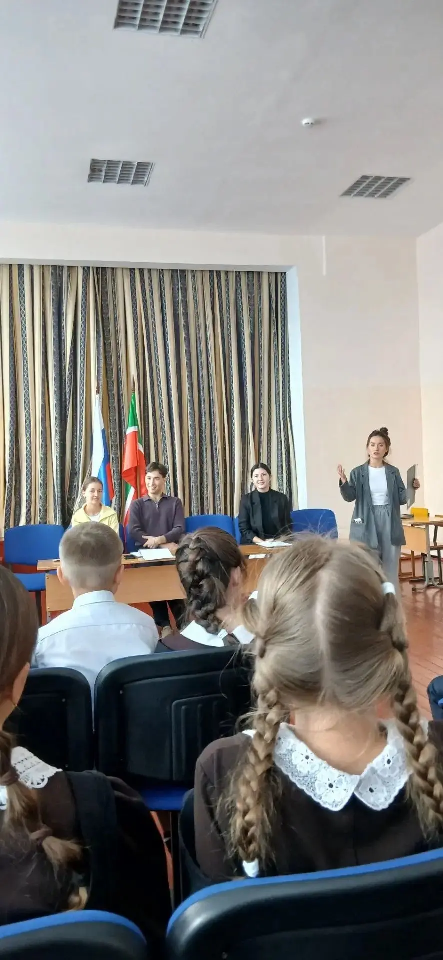 Волшебство сказки и тепло дружбы: четвероклассники Атнинской школы встретились с актёра...