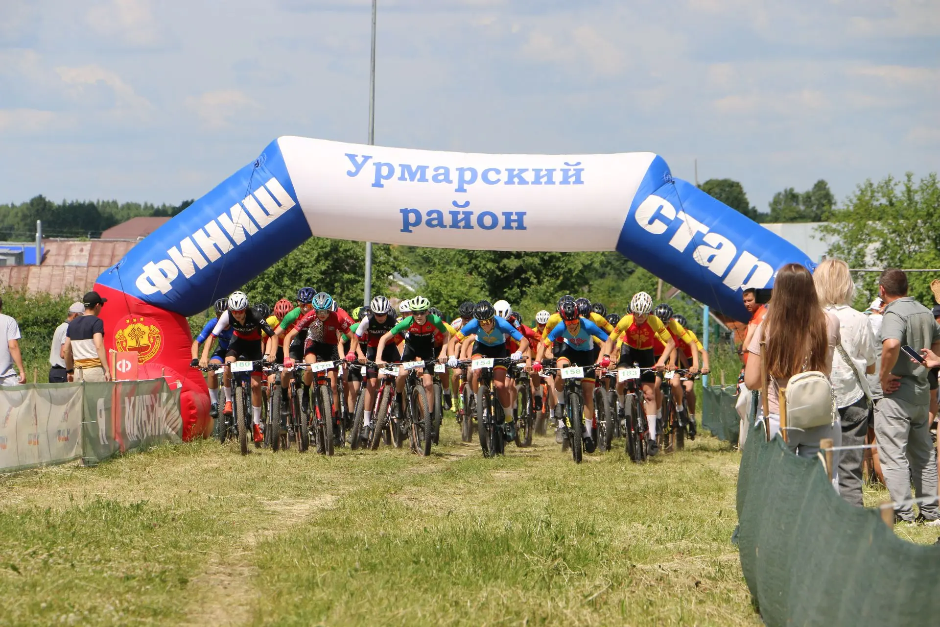 🚴‍♂️ 12 июня в селе Мусирмы Урмарского муниципального округа прошли Всероссийские соре...