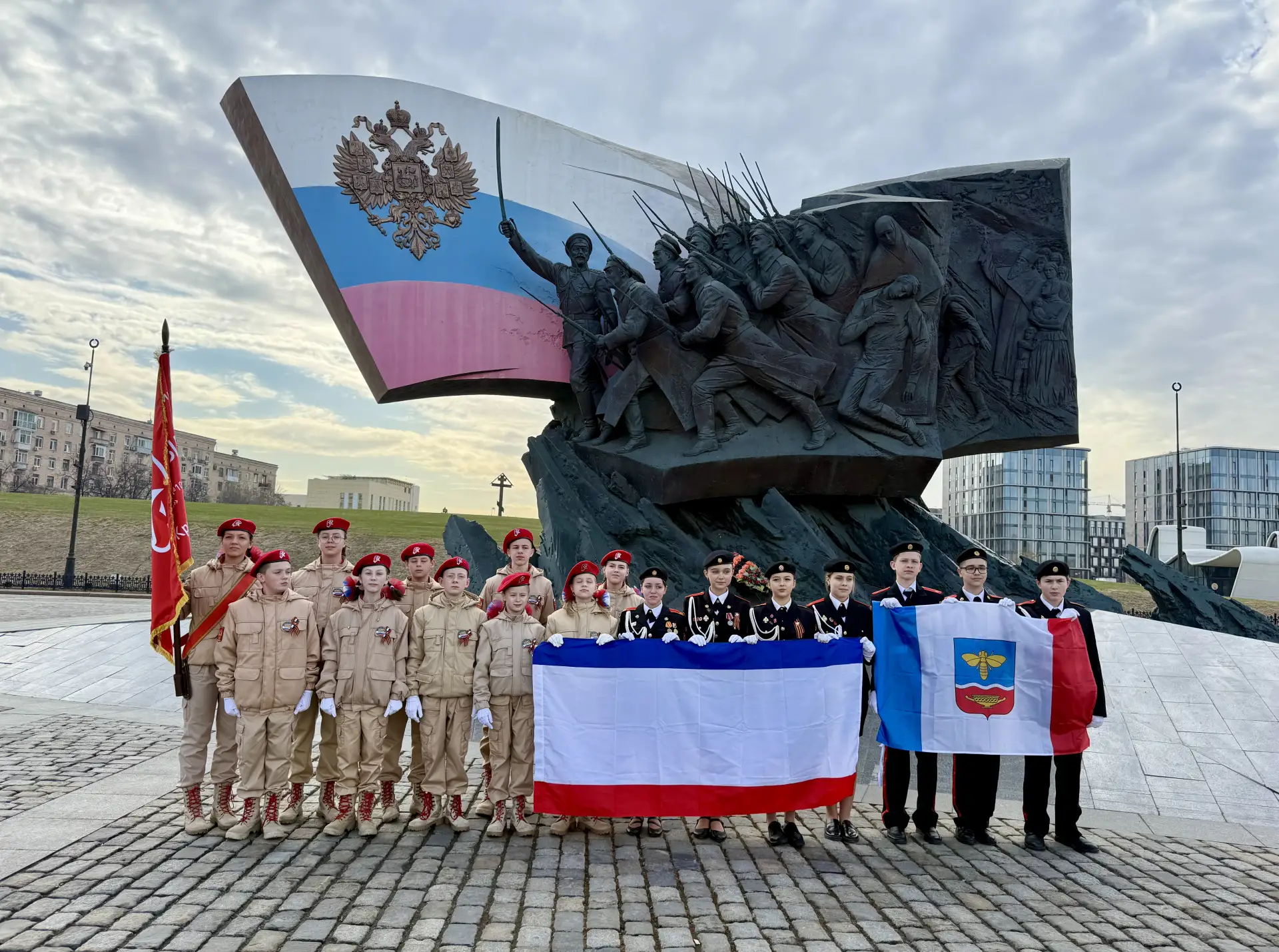 Крымчане заняли призовые места на XXII Всероссийском военно-патриотическом сборе кадето...