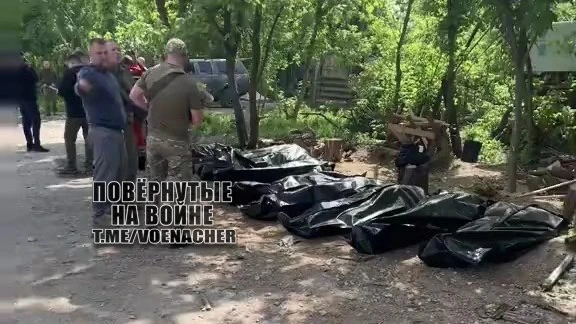 Последствия прилёта ОТРК «Искандер-М» по пункту дислокации ВСУ.

Сколько черных пакетов насчитали?
