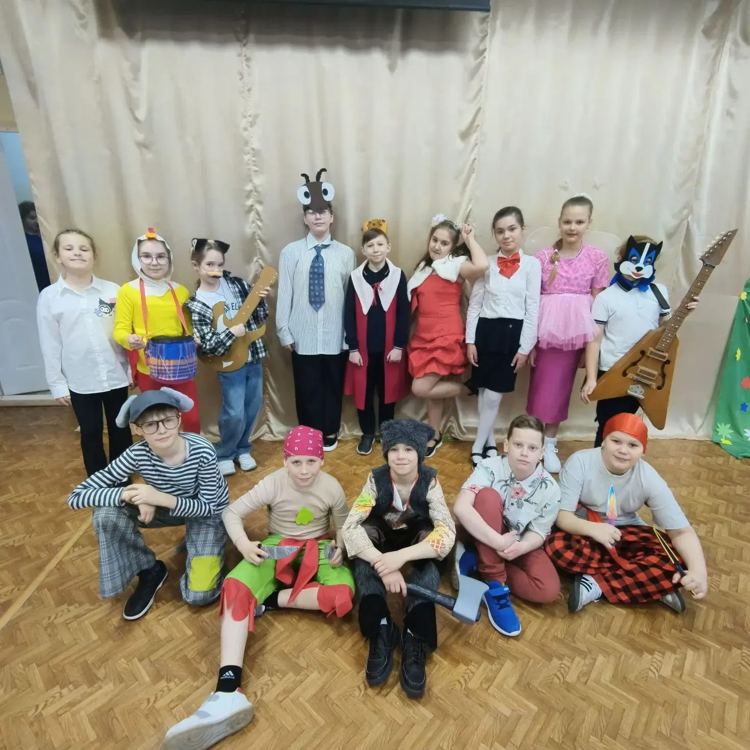 🎭Театр для дошколят 27 марта, во Всемирный день театра. Ученики 4В класса под руководством Я.А. Фона