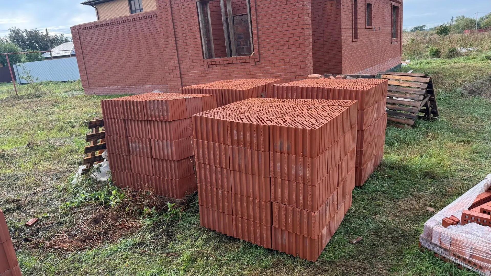 Продаю кирпич по цене который покупал. Самовызов.