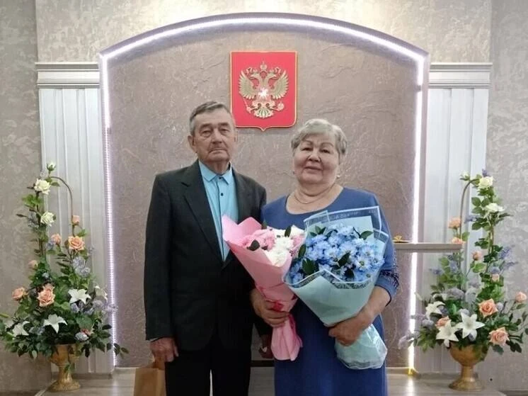 Супруги из Балея отметили изумрудную свадьбу после 55 лет вместе