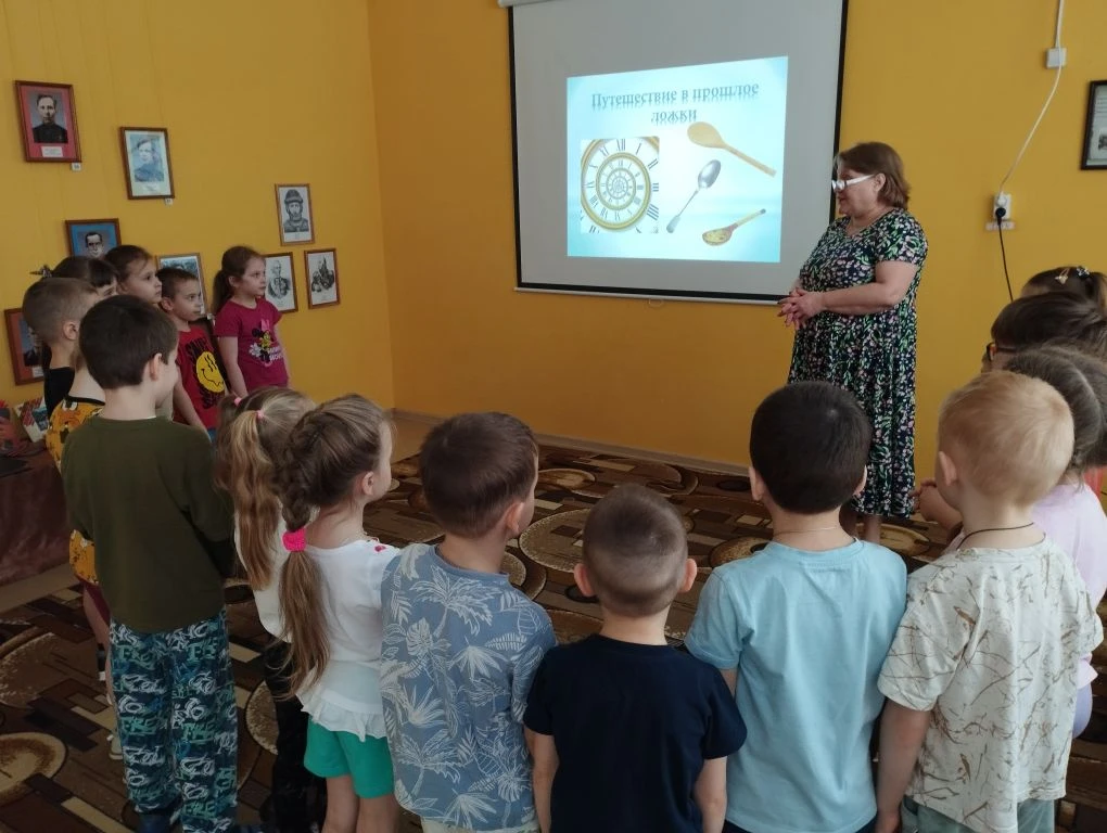 Деревянная подружка,