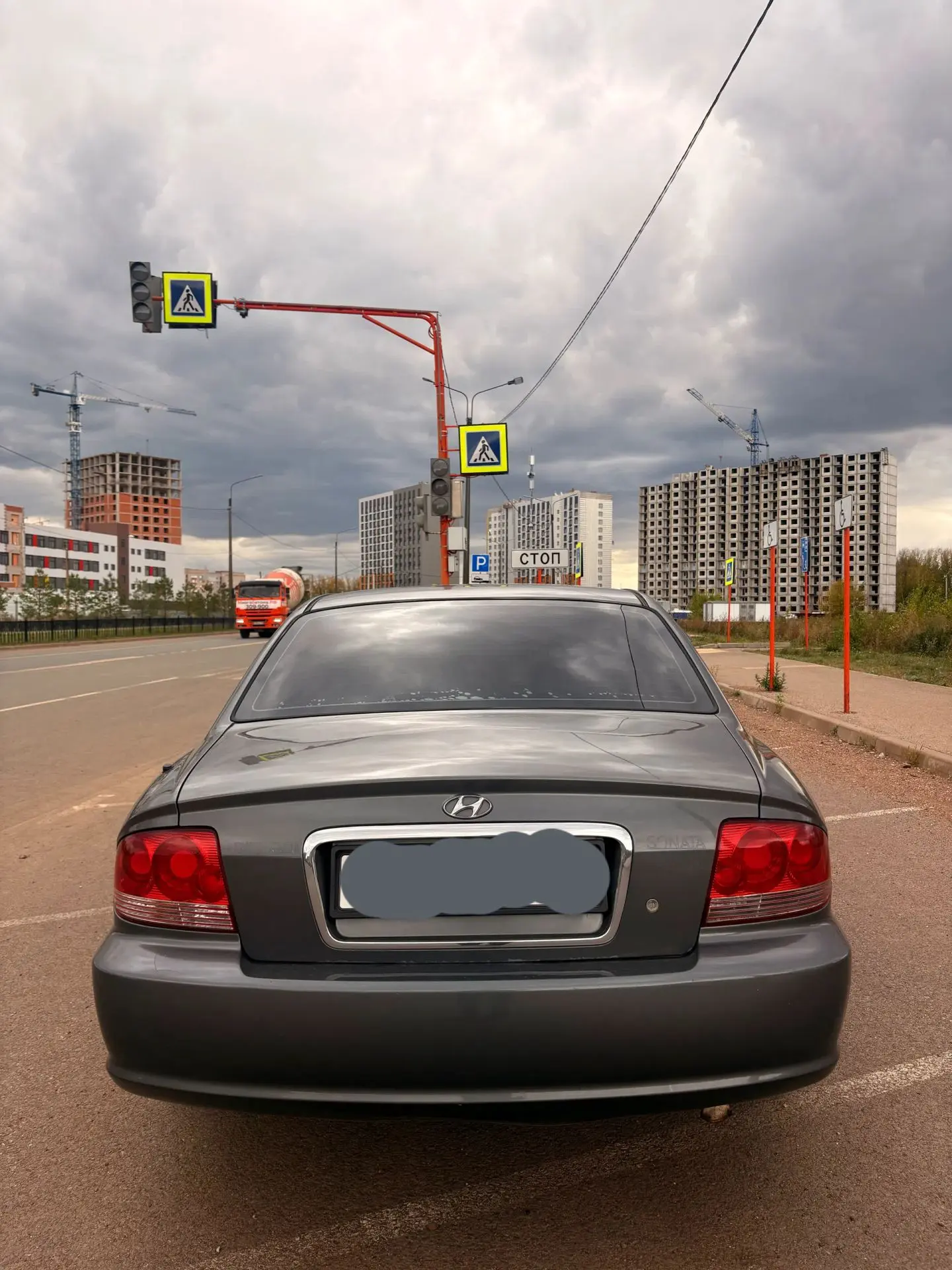 продам собственник Hyundai sonata 2006 года, коробка МКПП, 270 родной пробег ! Не скруч...