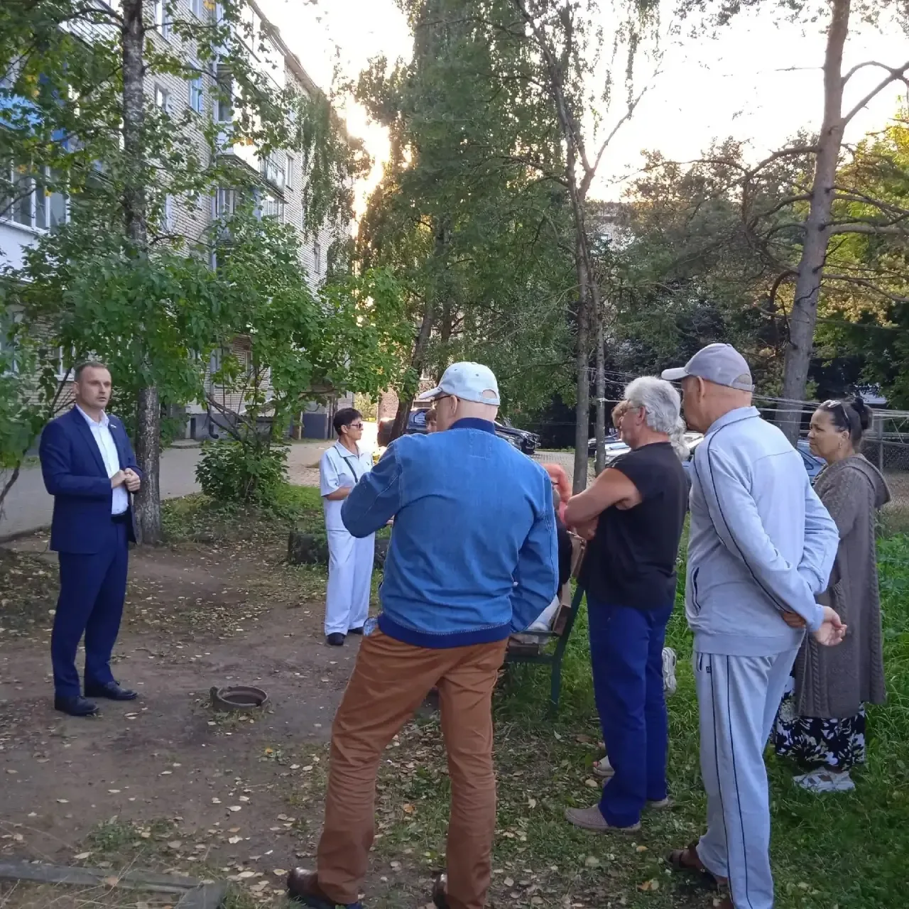 ✔️ Провел встречу с жителями города Невель Псковской области