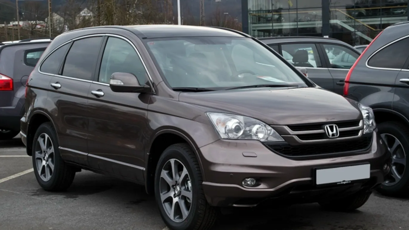 Названа разница в подвеске и эргономике — почему Honda CR-V удобнее, а Toyota RAV4 динамичнее

Сравн