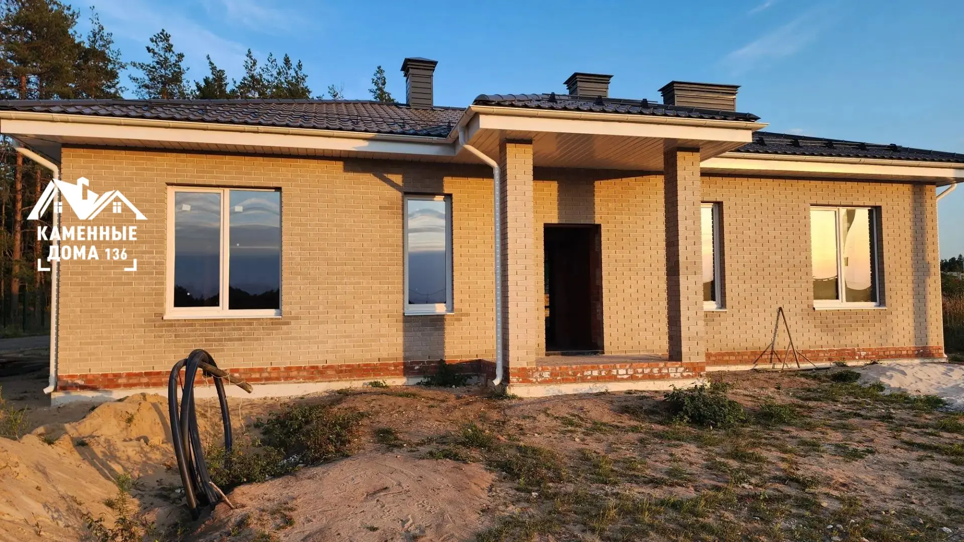 Фото дома в лучах солнца 🏡😍