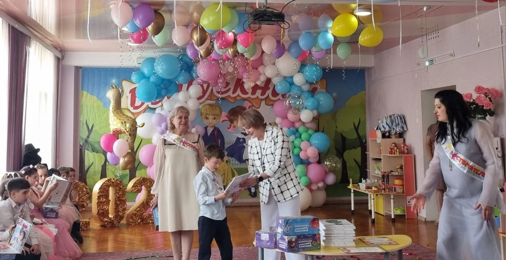 🎓 Сегодня в нашем детском саду официально стартовала череда выпускных!