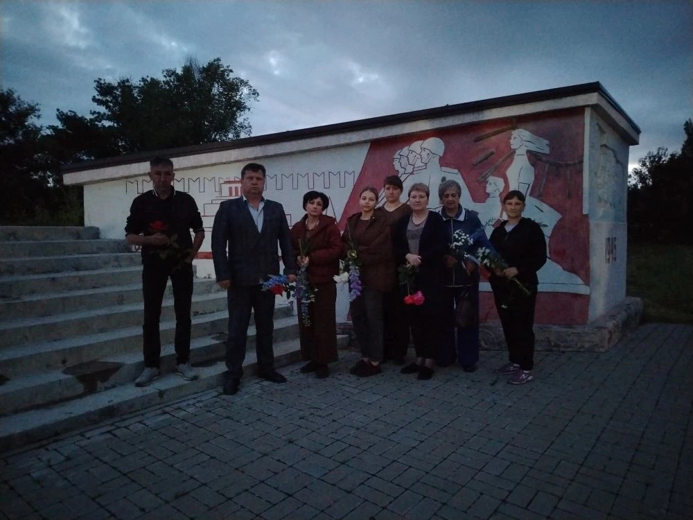 Сегодня, в День памяти и скорби, в 4 часа утра, когда рассвет только начинал окрашивать небо, в час,