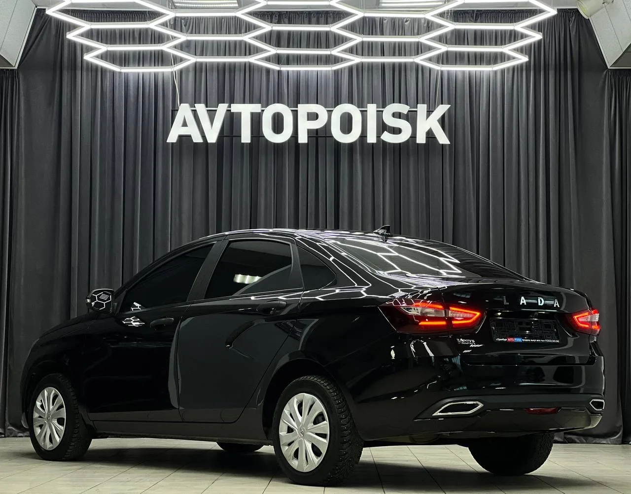 Lada Vesta в комплектации КОМФОРТ 🔥  — 2024 год; — Двигатель 1.6, 106 л/с.; — Пробег 43.000 км.; — 2