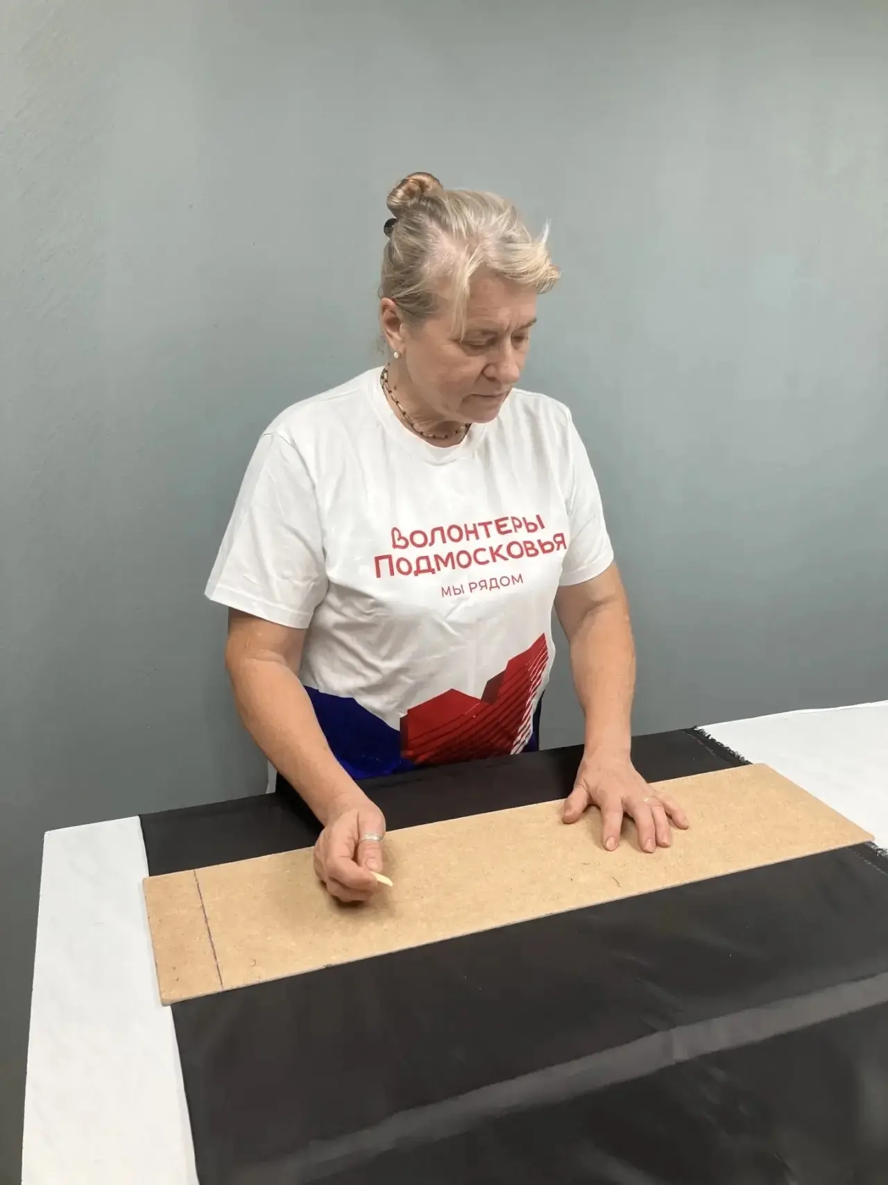 Волонтёры Подмосковья из центра поддержки волонтёрских инициатив «Лучики добра» изготавливают карема