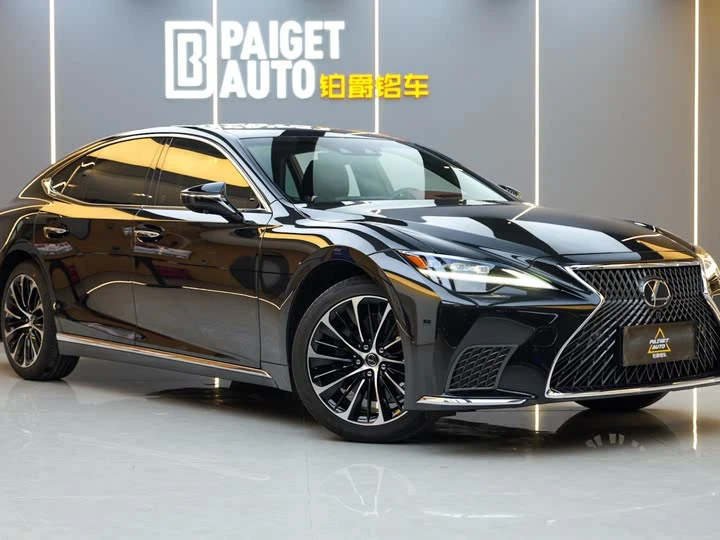 ◽️ Автомобили под заказ: из Кореи и Китая

LEXUS LS500H, 2024 год 
💰 14 200 000 ₽

Пробег: 10 000 к