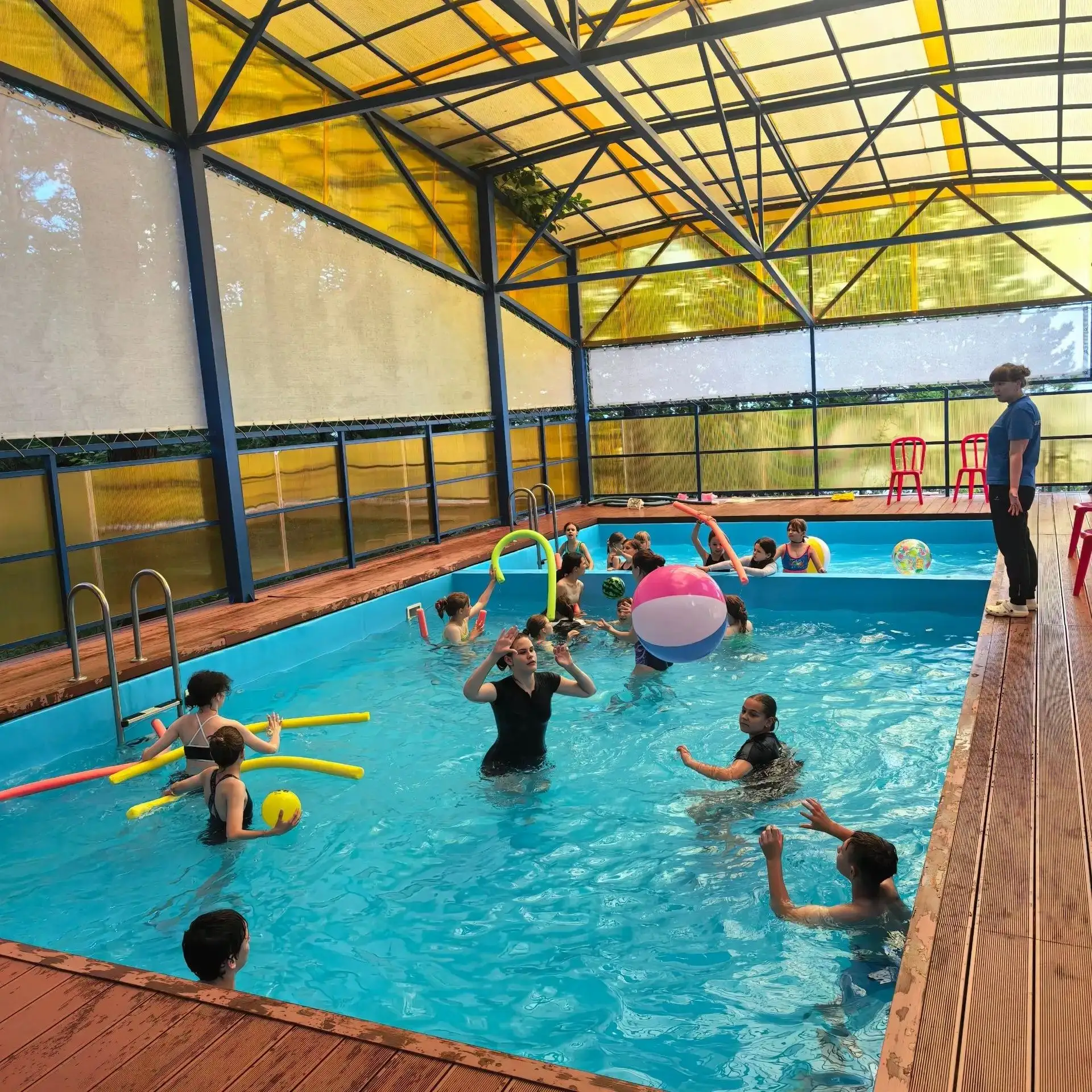 🏊 Купание в бассейне: наслаждение и польза! 🏊