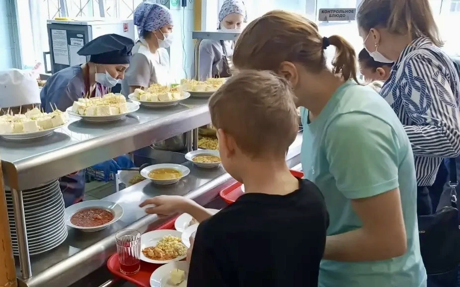 ✨ В День семьи в нашей школе прошла большая конференция для родителей, посвящённая вопросам школьног
