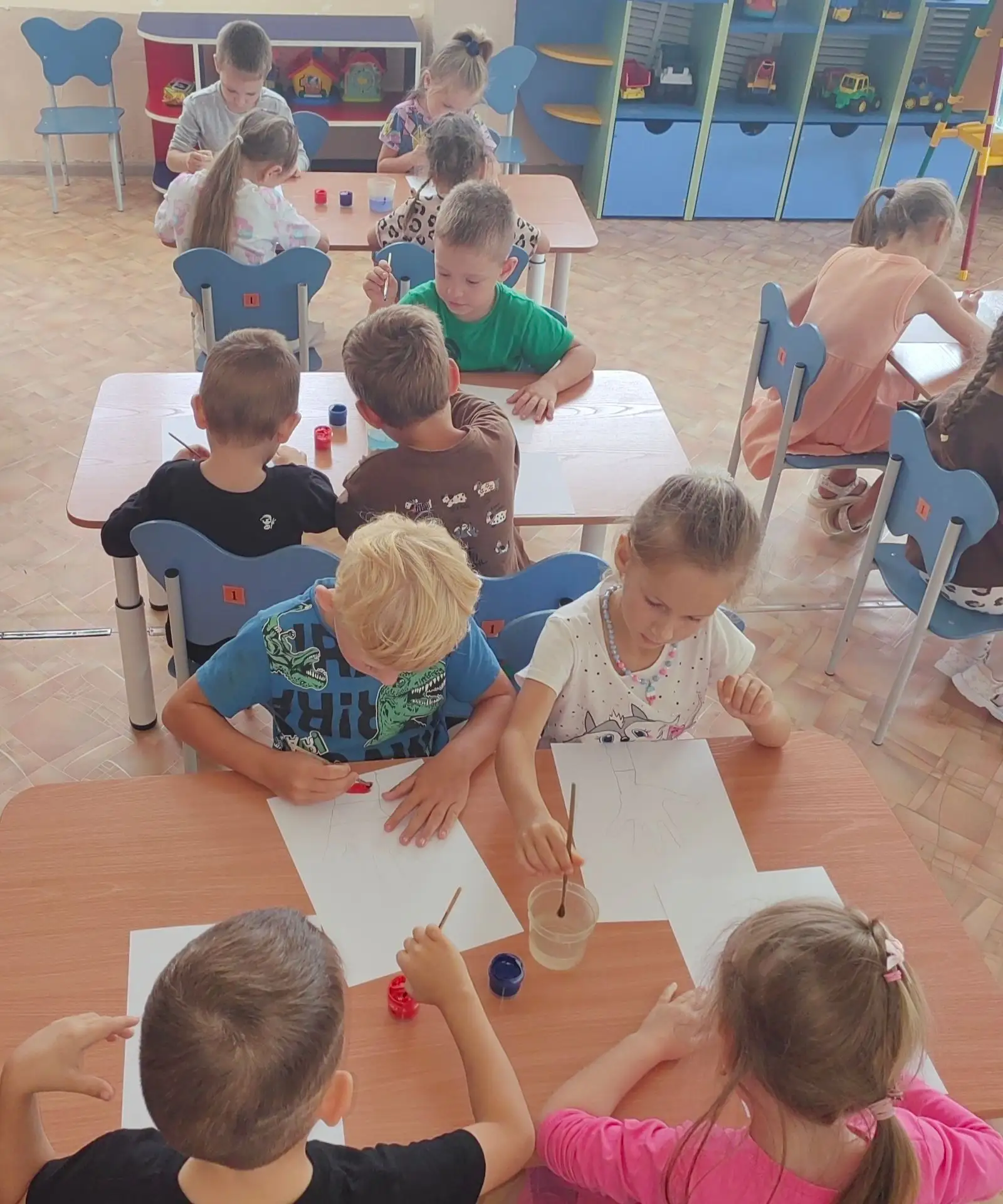 Сегодня в старшей группе мы поговорили о безопасности и о том, как вести себя в опасных...