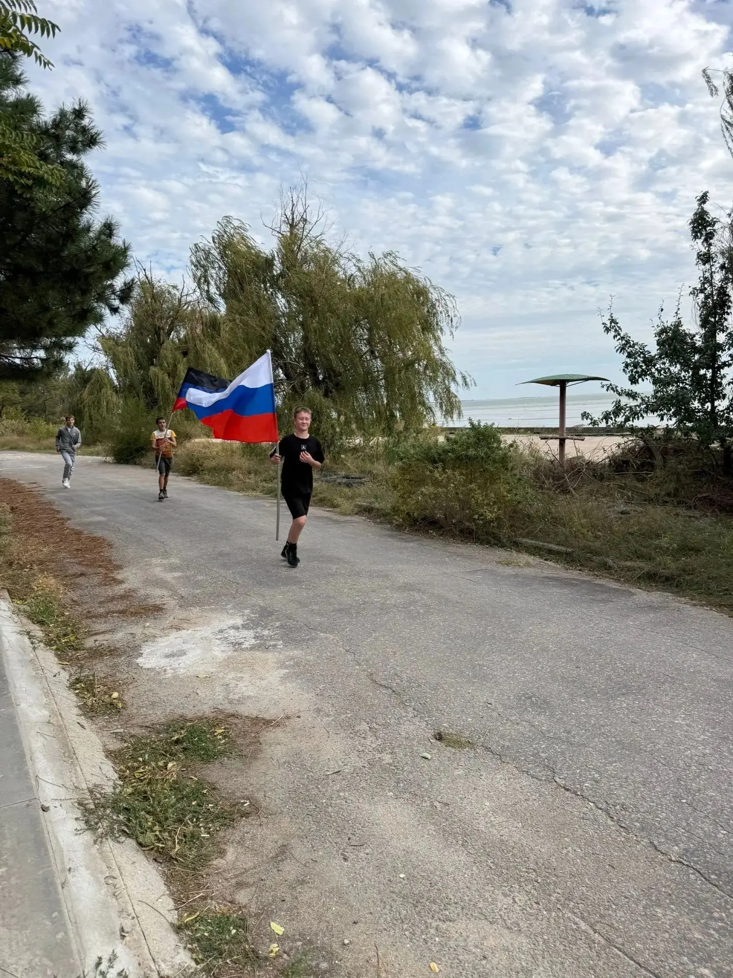 В преддверии знаменательной даты — Дня воссоединения Донецкой и Луганской Народных Респ...
