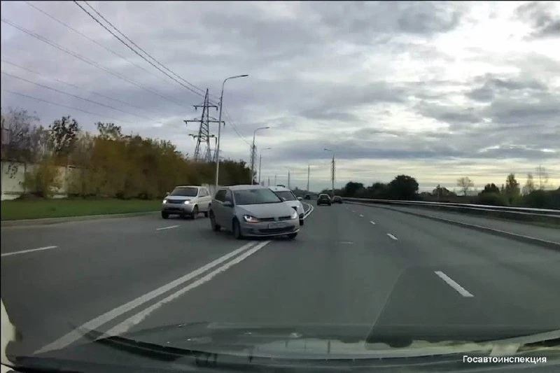 🚗 Водитель Golf, которого считают виновником аварии с тремя погибшими студентками СФУ,...