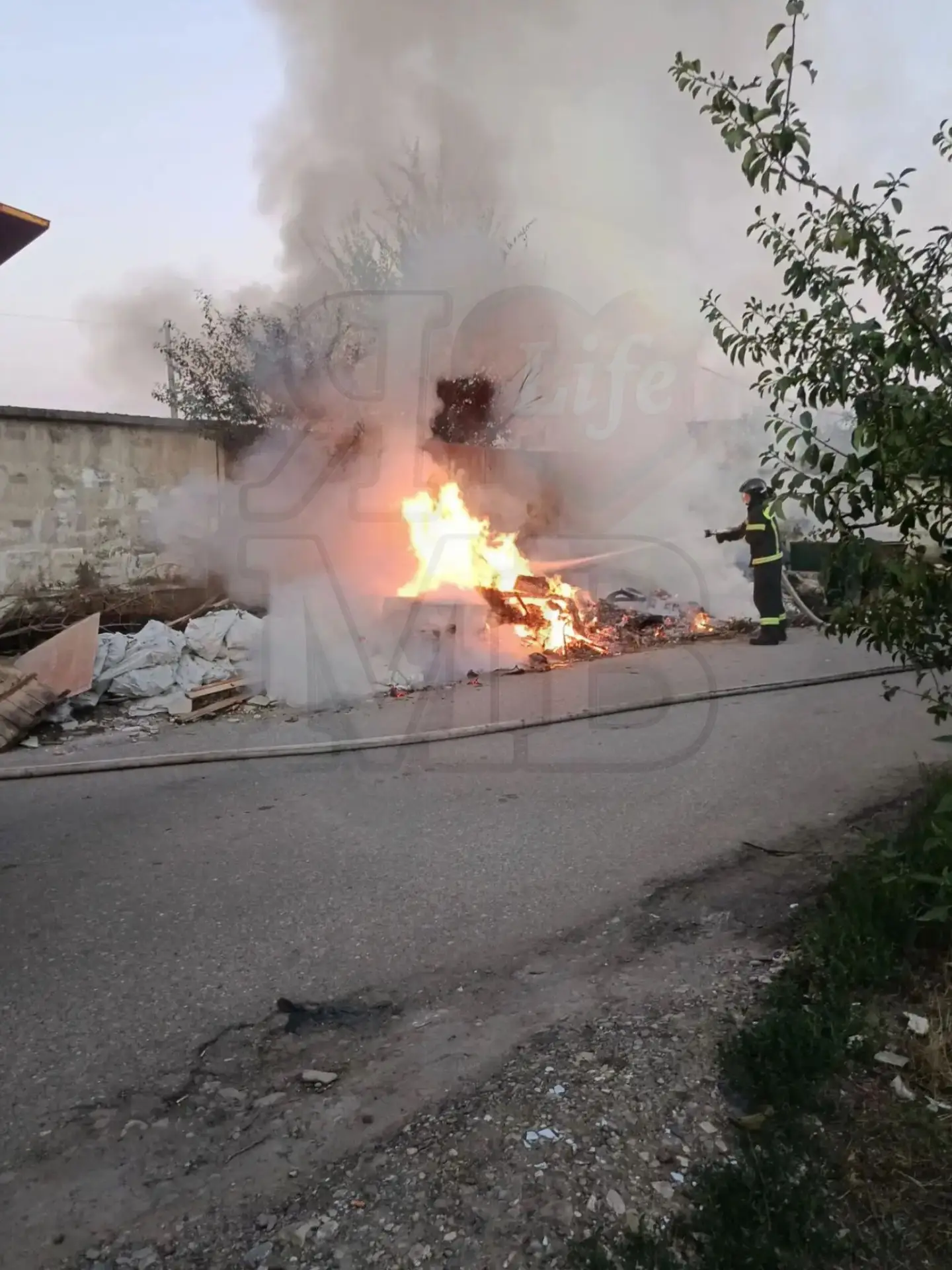 Вот такое недоброе утро сегодня на мусорке по Льва Толстого, около тоннеля. Не успели с...