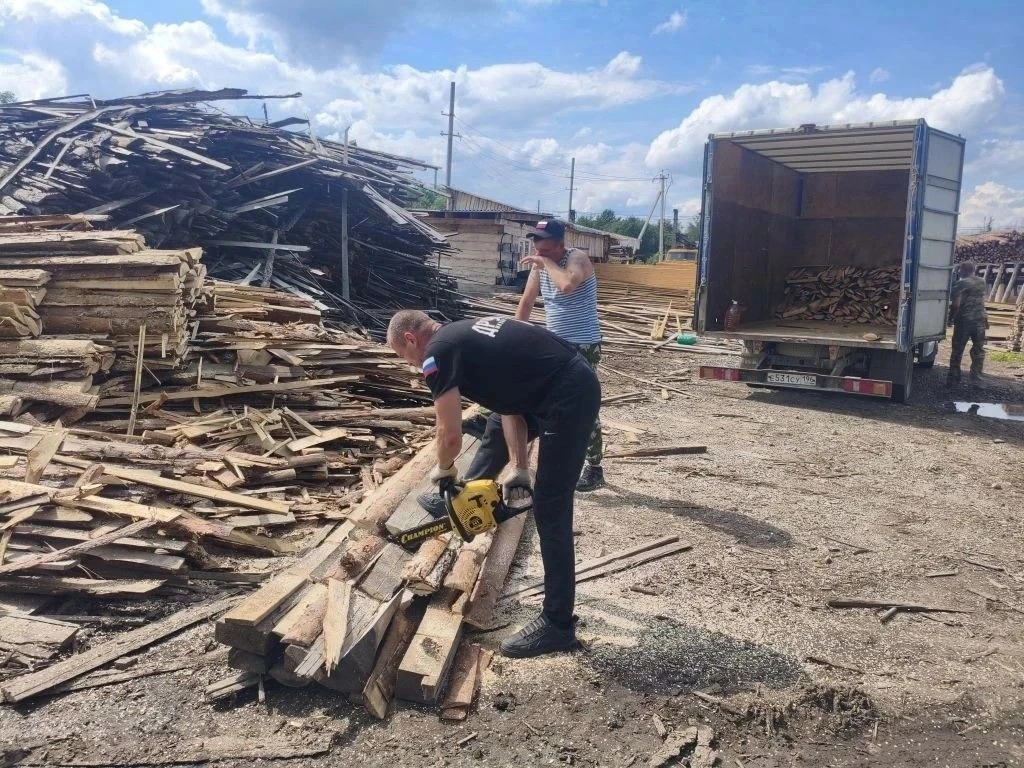 Пока наши защитники сражаются на фронте, мы прилагаем все усилия, чтобы поддержать их родных и близк