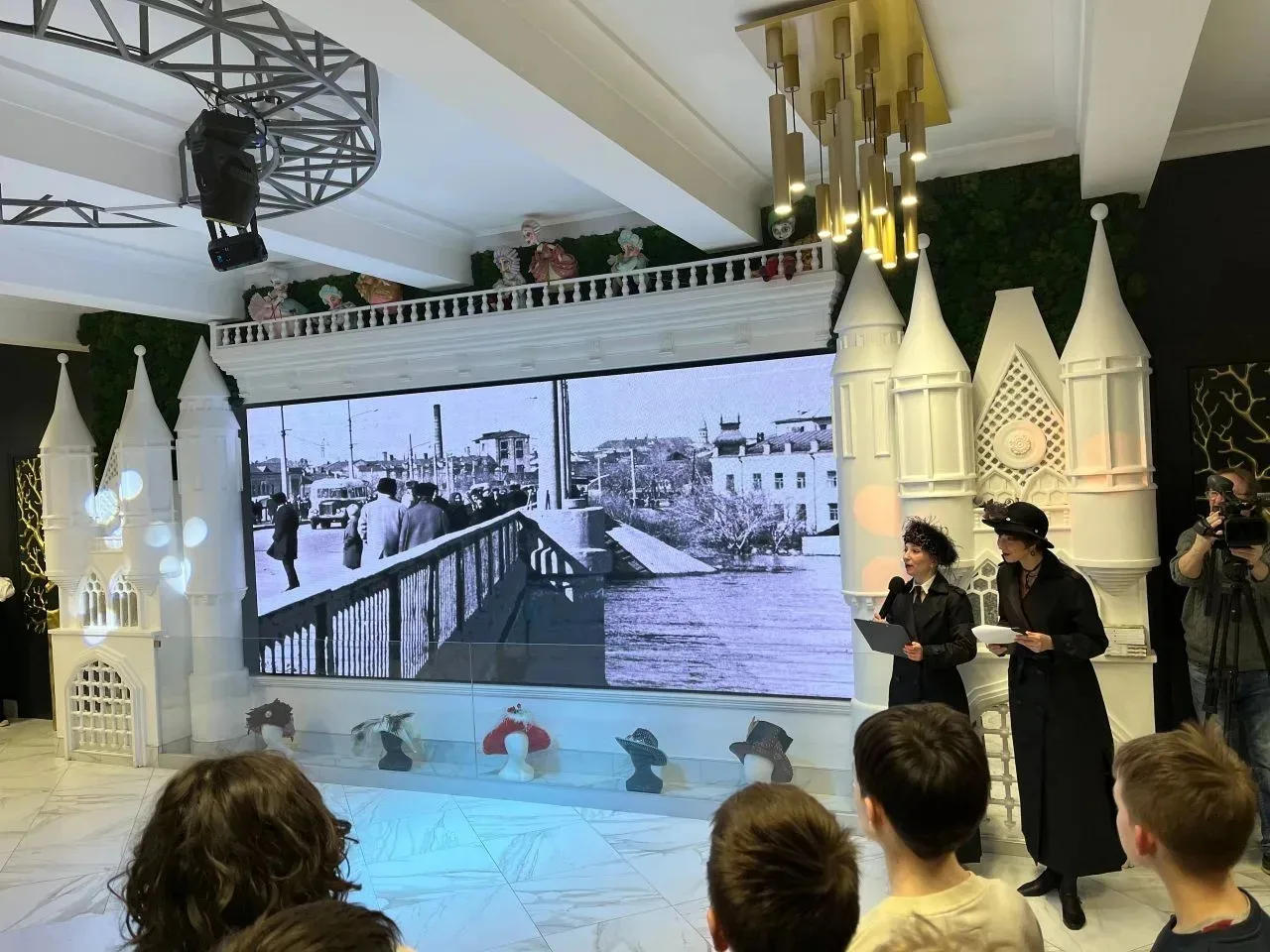 🎭 «Симфония в прозе»: ОАТК в мире волшебства Оренбургского театра кукол! 🎭  Студенты ГАПОУ «Оренбург