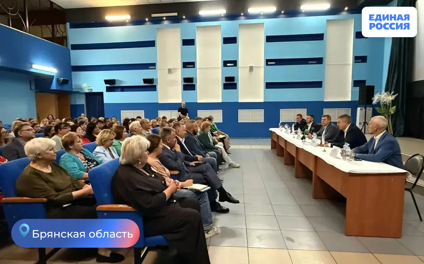 Рабочий визит в Сельцо

Врио Губернатора Брянской области Егор Ковальчук, депутат Государственной ду