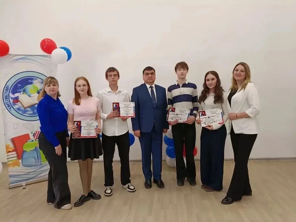 ✨Сегодня в Отделе по образованию Ловозерского округа прошел по-настоящему торжественный...