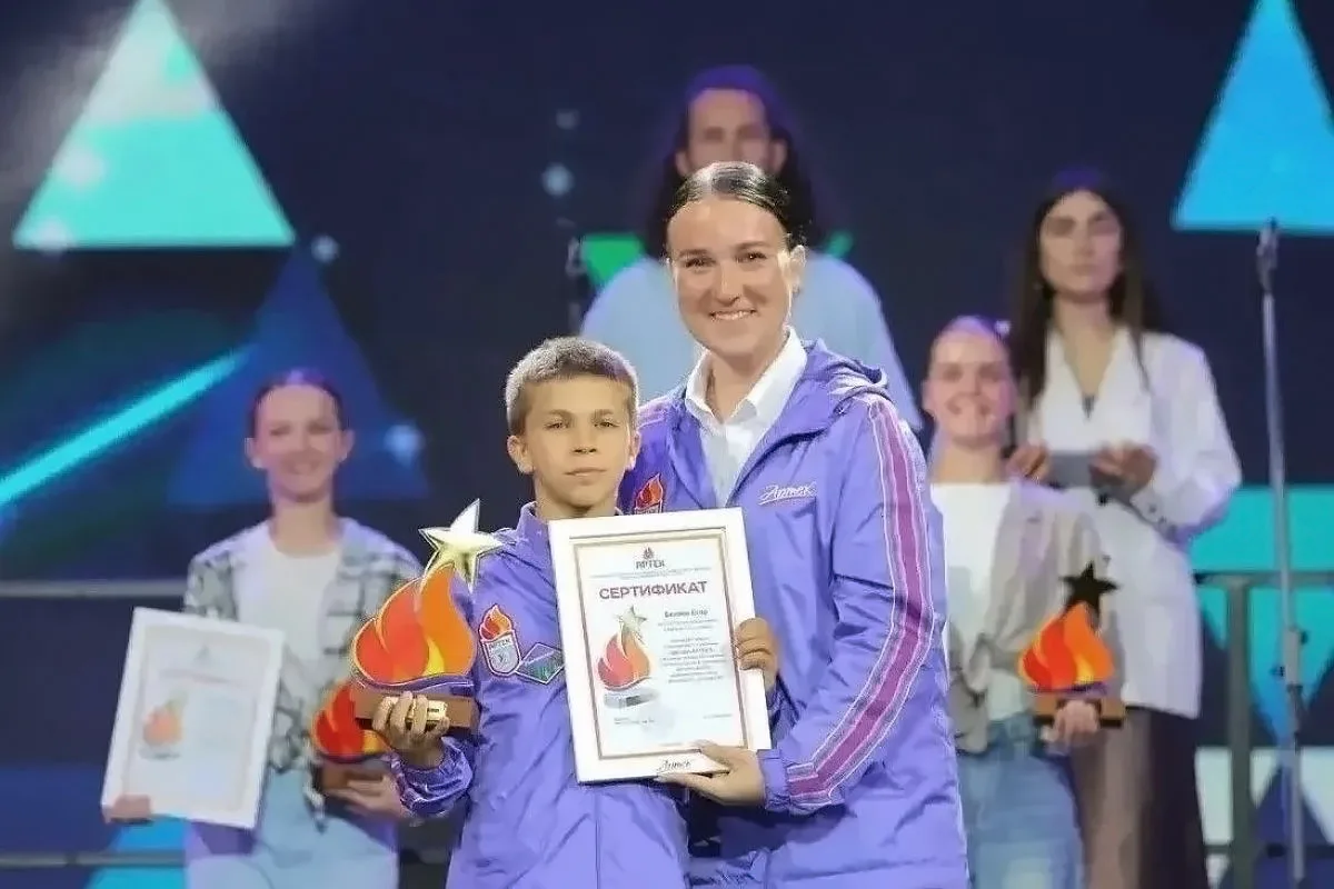 Рекордсмен ГТО из Твери стал «Звездой Артека» 🏅

На этой неделе состоялось масштабное празднование 