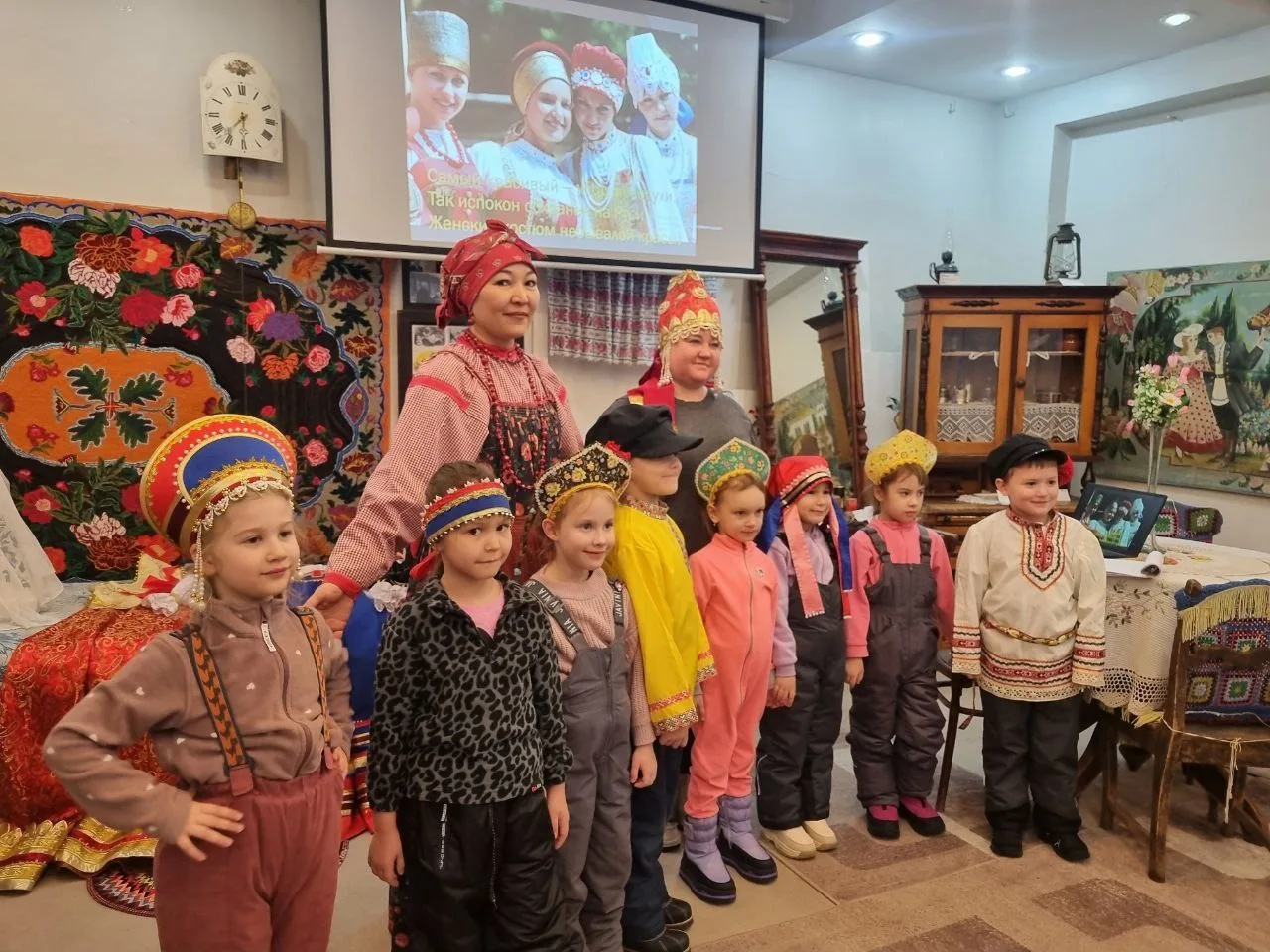 🎉 Сегодня мы от всей души поздравляем тех, кто удивляется вместе с детьми — и искренне...
