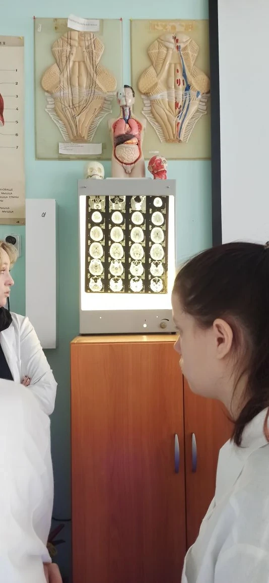 25 февраля  ученики 8,10 классов посетили медицинский колледж УрГУПС. Посетили музей истории медицин