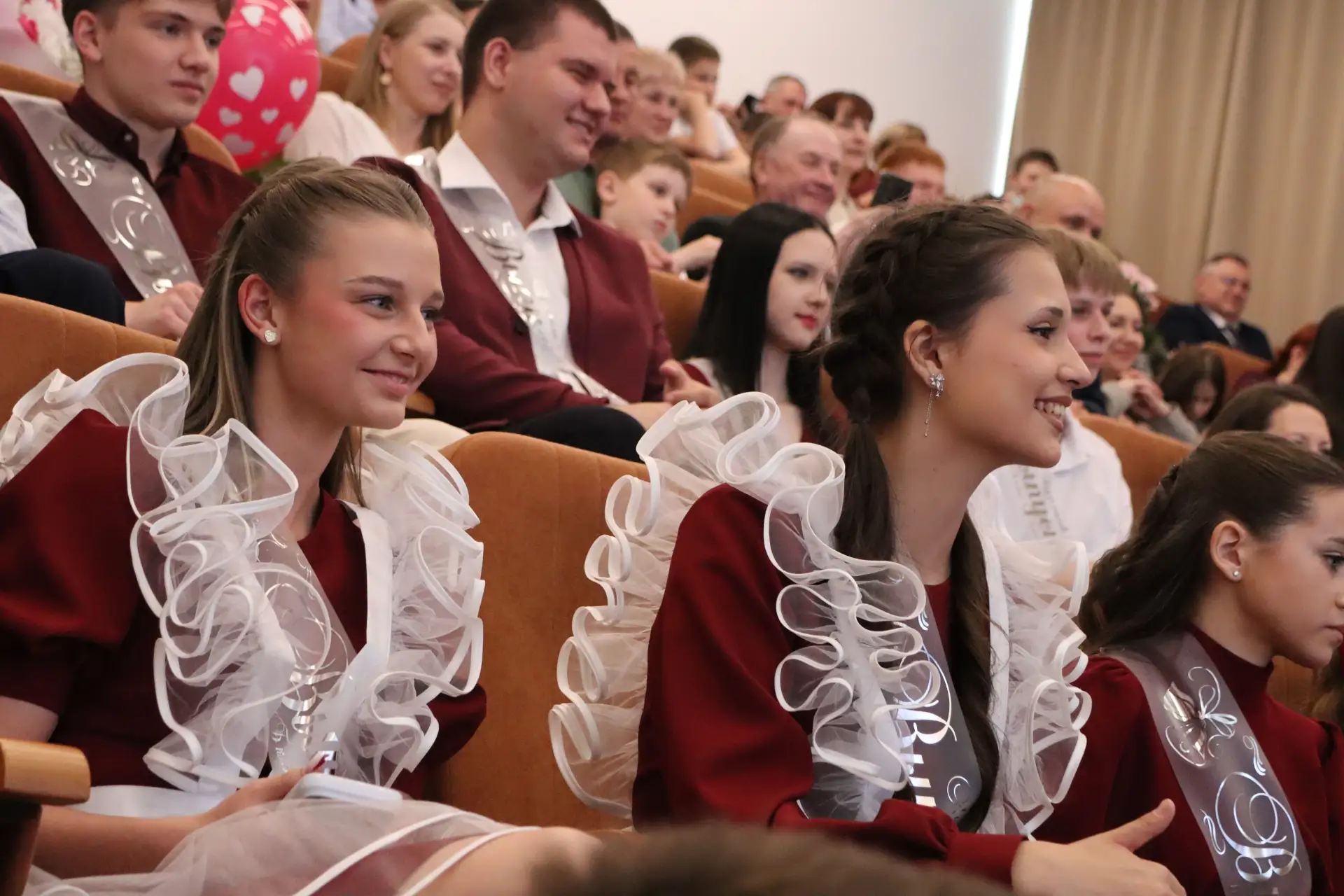 🔔Для лицеистов ПГУ им. Шолом-Алейхема прозвенел последний звонок  В лицее нашего университета прошёл
