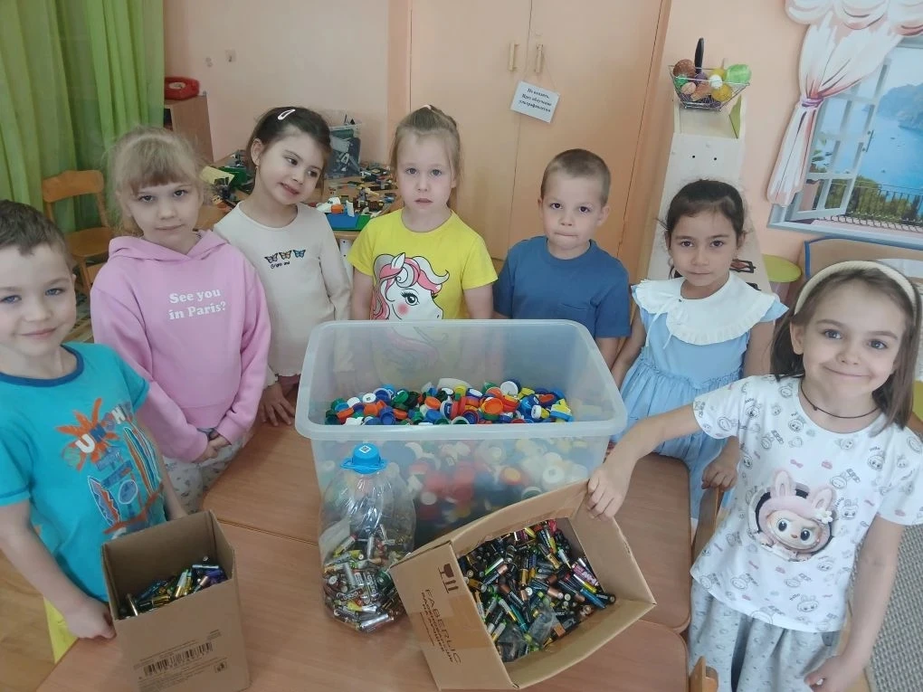 Добрые дела -  неделя заботы о планете! ☀
Всю неделю ребята из подготовительной группы №10 "Солнышко