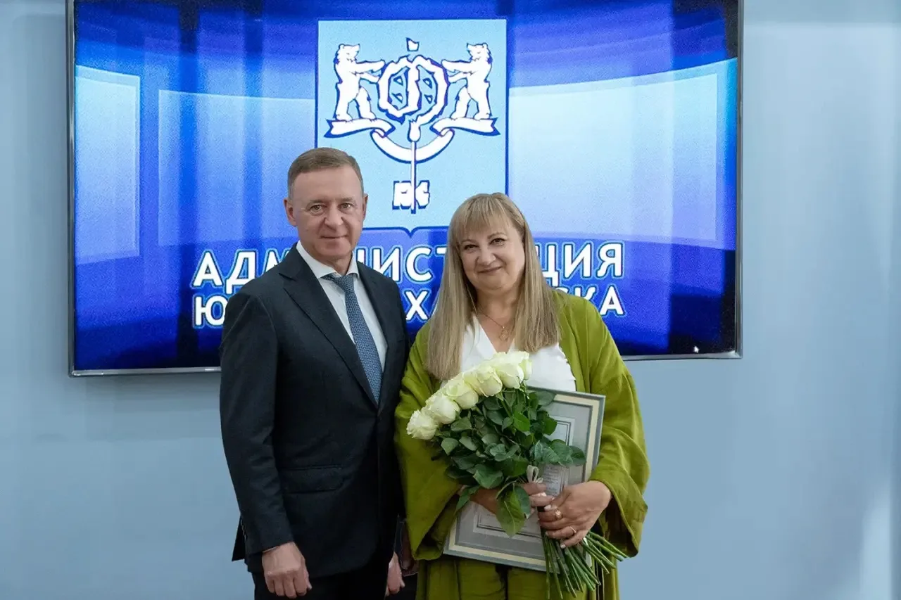 Начнём новую неделю с приятного повода. Поздравил с юбилеем директора нашего городского департамента
