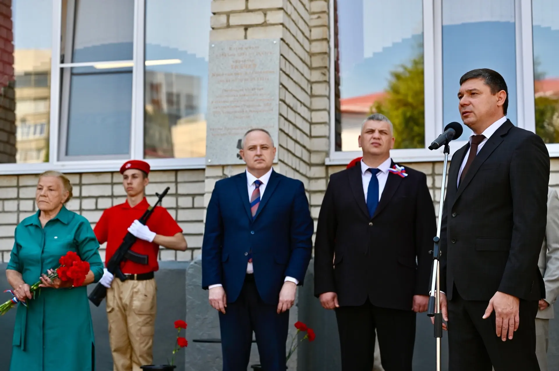 В преддверии нашего главного праздника - Дня России - в школе № 5 города Тамбова открыл...