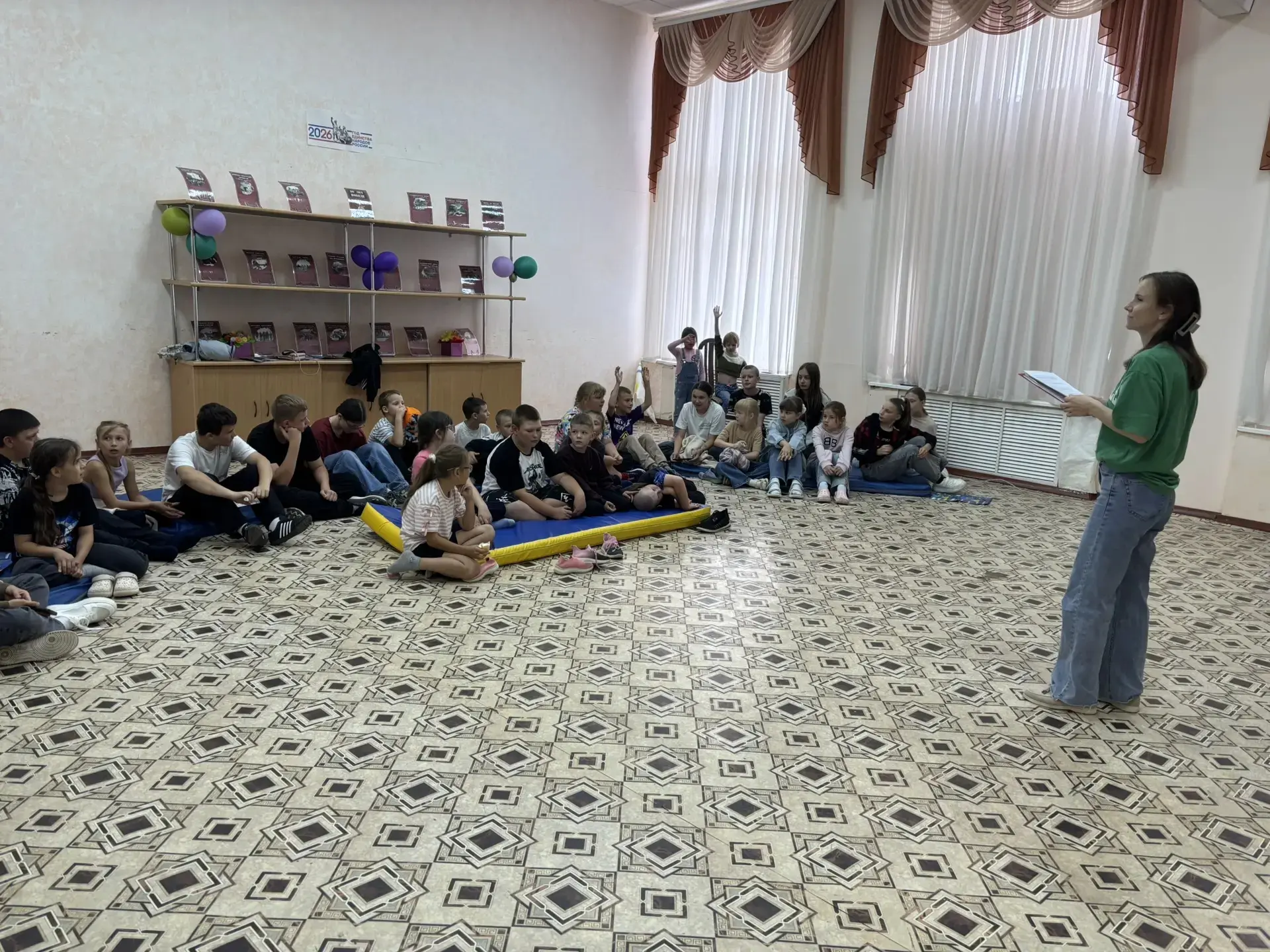 🎉 Официальное закрытие смены прошло на УРА! 🔥🏕️

Каждый отряд подготовил весёлое выступление на н