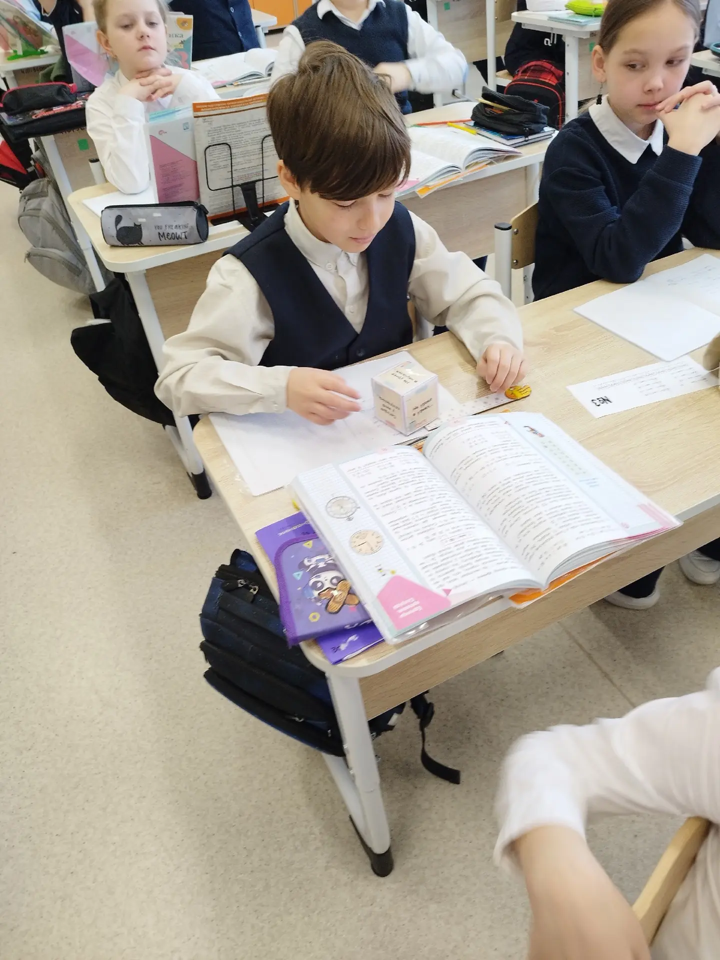 📕🧮📏В рамках недели математики в 3Б классе прошёл увлекательный урок математики по теме "Длина". Ребя