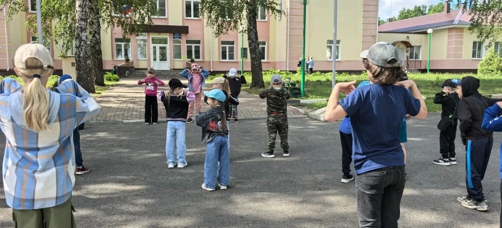 🎉 **В нашей школе стартовала вторая смена лагеря «Дорожная азбука»!📚

   Вторая смена официально о