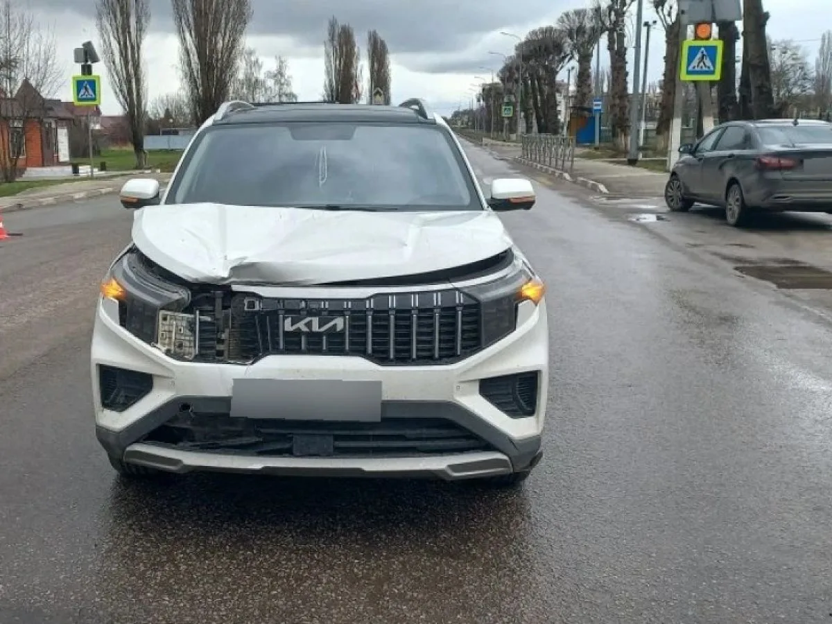 В Грязях молодой водитель сбил 13-летнюю девочку на "зебре" и превысил скорость в полтора раза
https