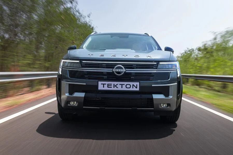 Nissan Tekton: новый компактный кроссовер построенный на базе Renault Duster 

Nissan представила ко