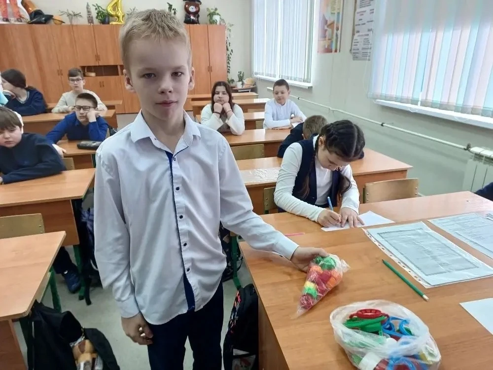 Эстафета добрых дел: в школе стартовала акция  «Месяц чистоты и благоустройства»  В рамках традицион