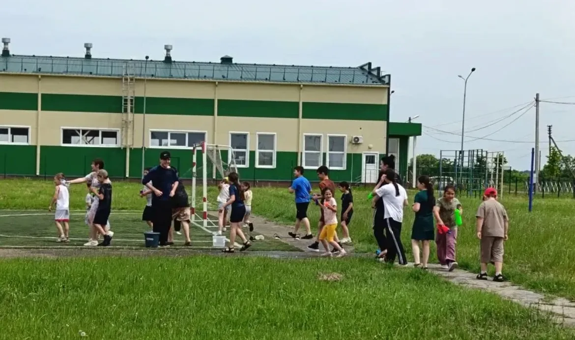 Гатлукайская библиотека совместно с СОШ № 4 провела мероприятие по экологии «Экологические катастроф