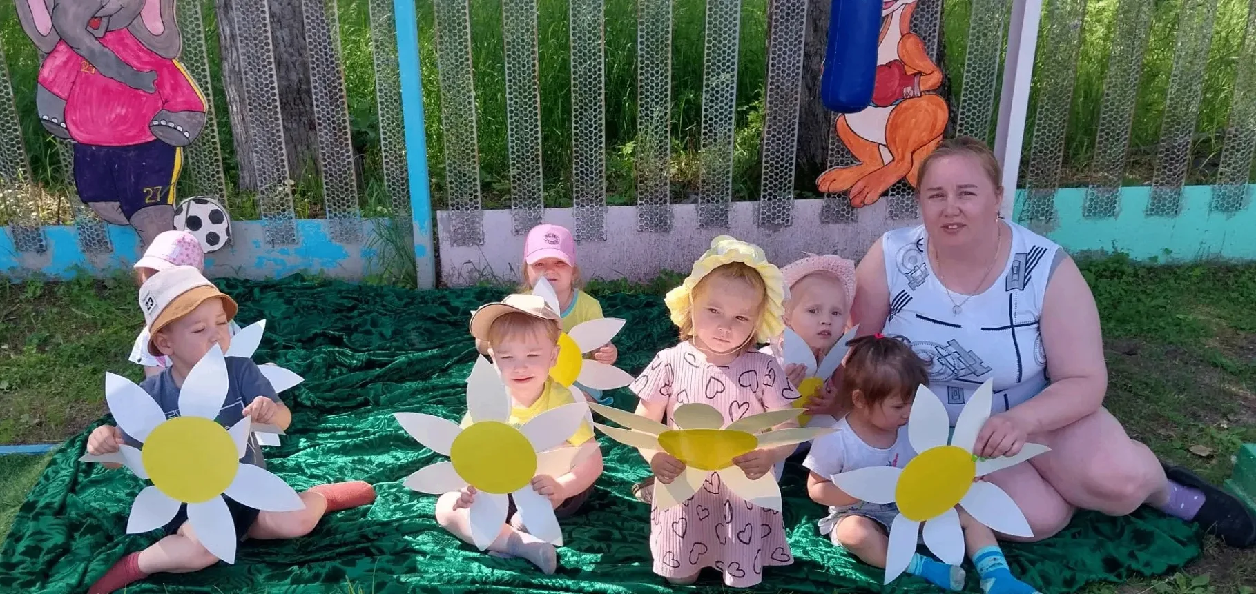 С Днём семьи, любви и верности! 🌸❤️Сегодня вся Россия отмечает один из самых тёплых и душевных праз